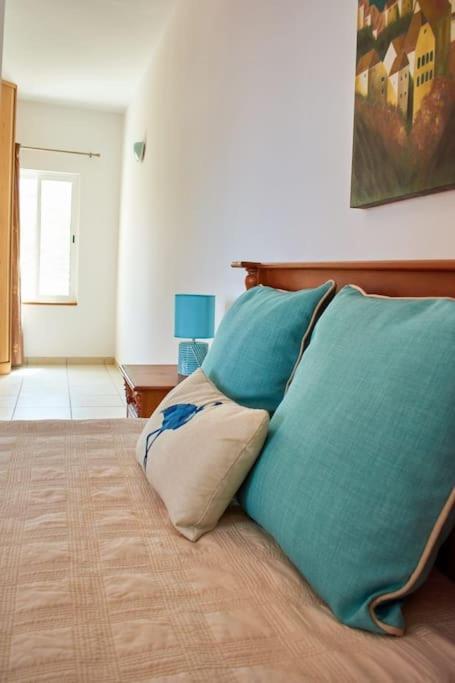 Apartamento T3 Encantador Com Piscina Wifi E Perto De Praia Santa Maria Eksteriør billede